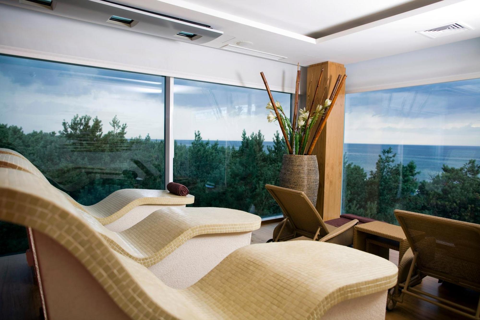 Hotel Bryza Resort & Spa Jurata Buitenkant foto