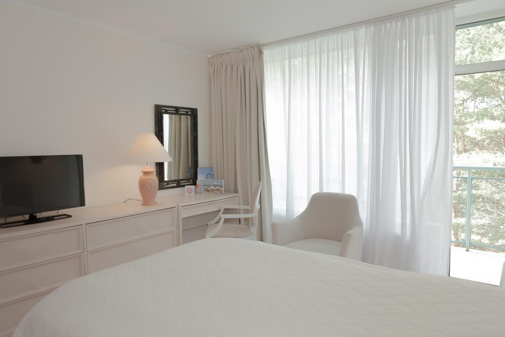 Hotel Bryza Resort & Spa Jurata Buitenkant foto